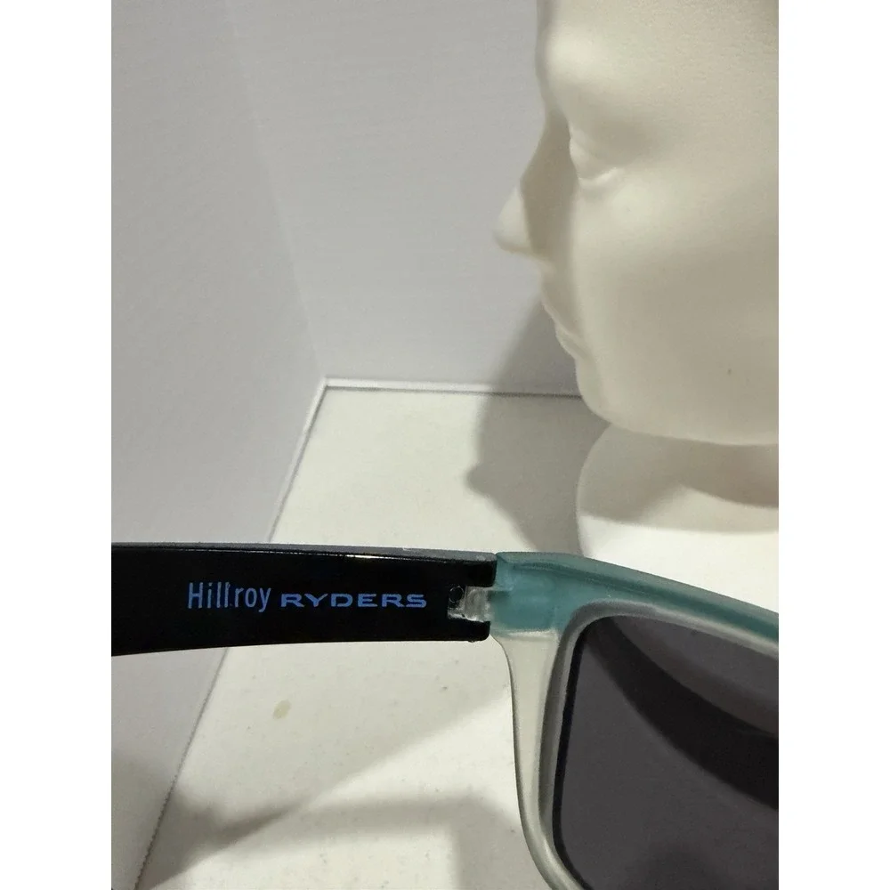 Ryders Hillroy R843-001 Sunglasses Crystal Grey Polycarbonate NWT W/Box & Pouch